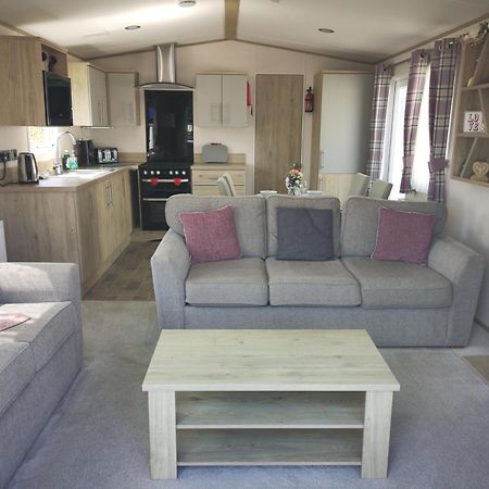 Lake Escape - Hoburne Cotswolds South Cerney Bilik gambar